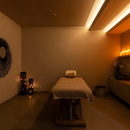 Nelia Hotel&spa 4*
