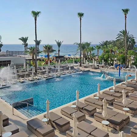 Nelia Hotel&spa 4*