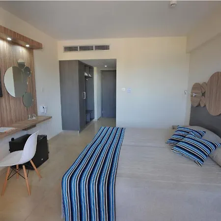 Nelia & 4* Ayia Napa
