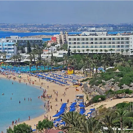 Nelia & Hotel Ayia Napa