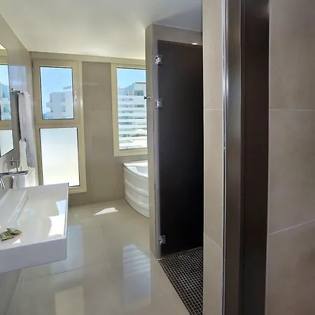 Hotel Nelia Hotel&spa 4*