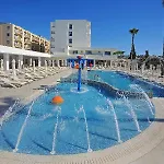 Ξενοδοχείο Nelia & 4*