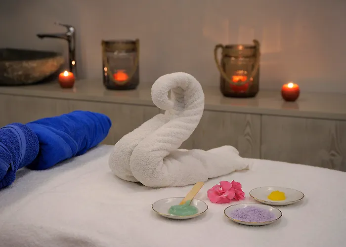 Nelia & 4* איה נאפה