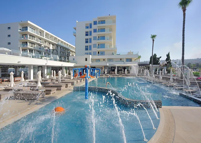 מלון Nelia & איה נאפה