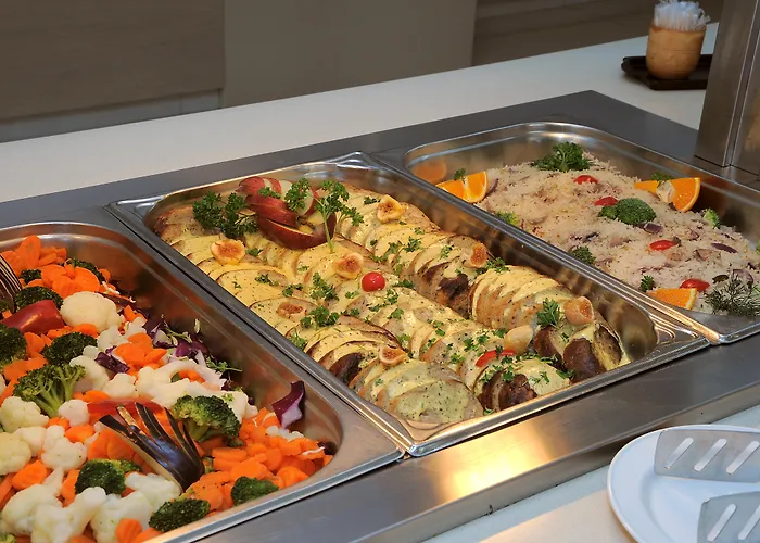 Nelia & 4* איה נאפה