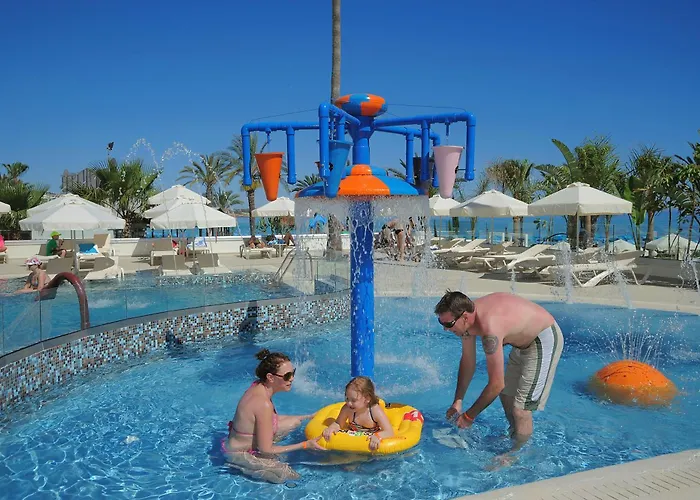 Nelia & 4* Ayia Napa