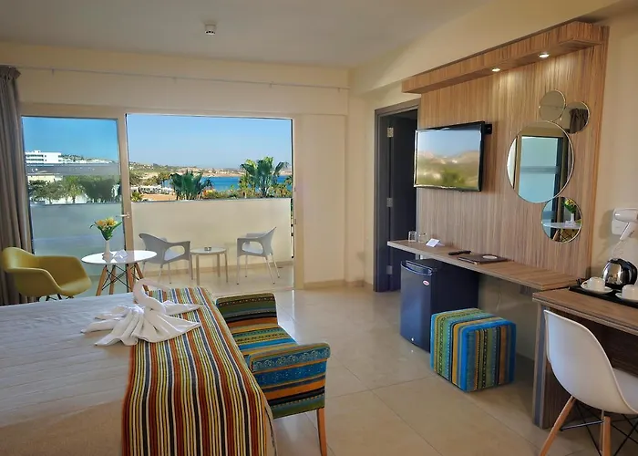 Hotel Nelia & Ayia Napa