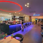 فندق Nelia & 4*